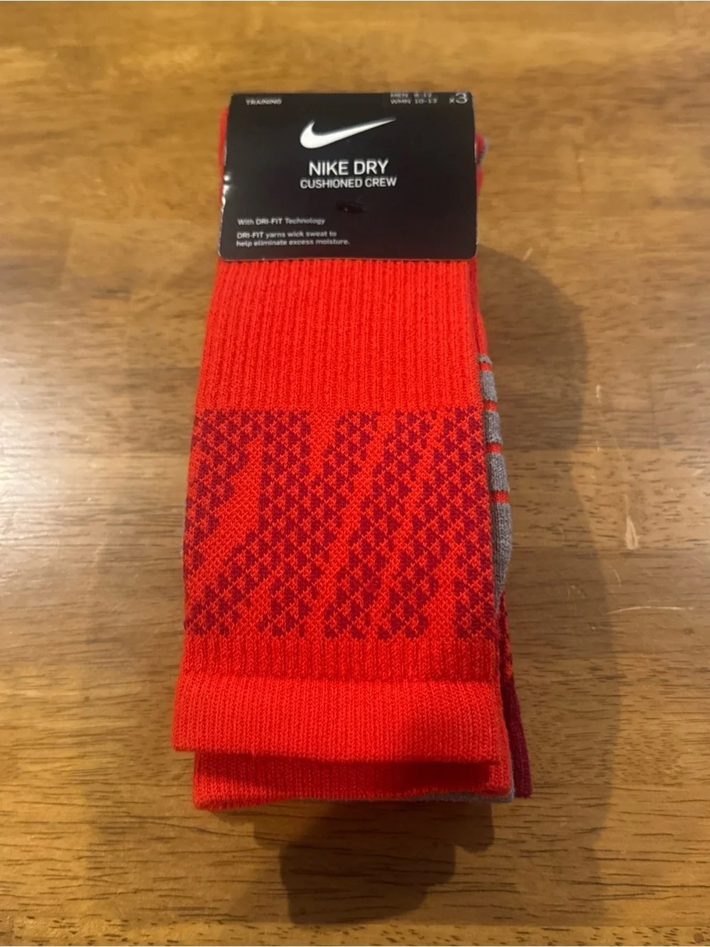 Nike Dry Cushioned Training Crew Socks Red Gray Large 3 Pair SX5526-902 New Tags